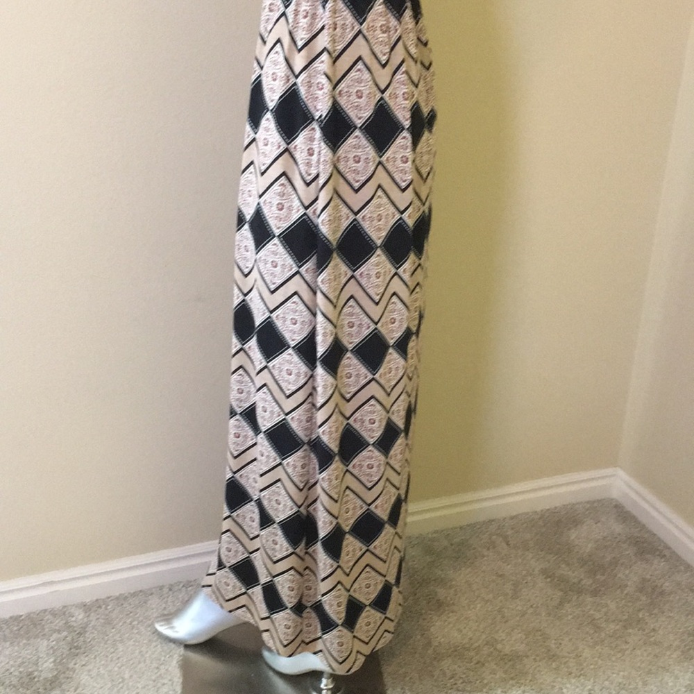 CREMIEUX | Strapless Maxi Dress - Picture 8 of 16